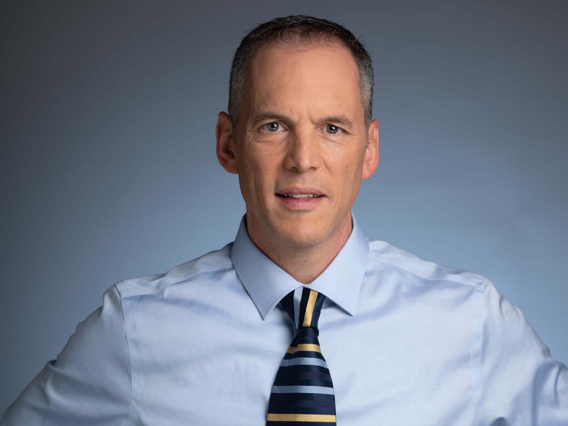 טובי פישביין